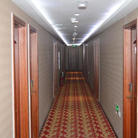 Super 8 Beijing Daxing Huangcun Hotel Exterior foto